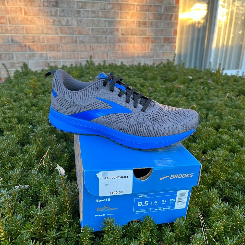Brooks Revel 5